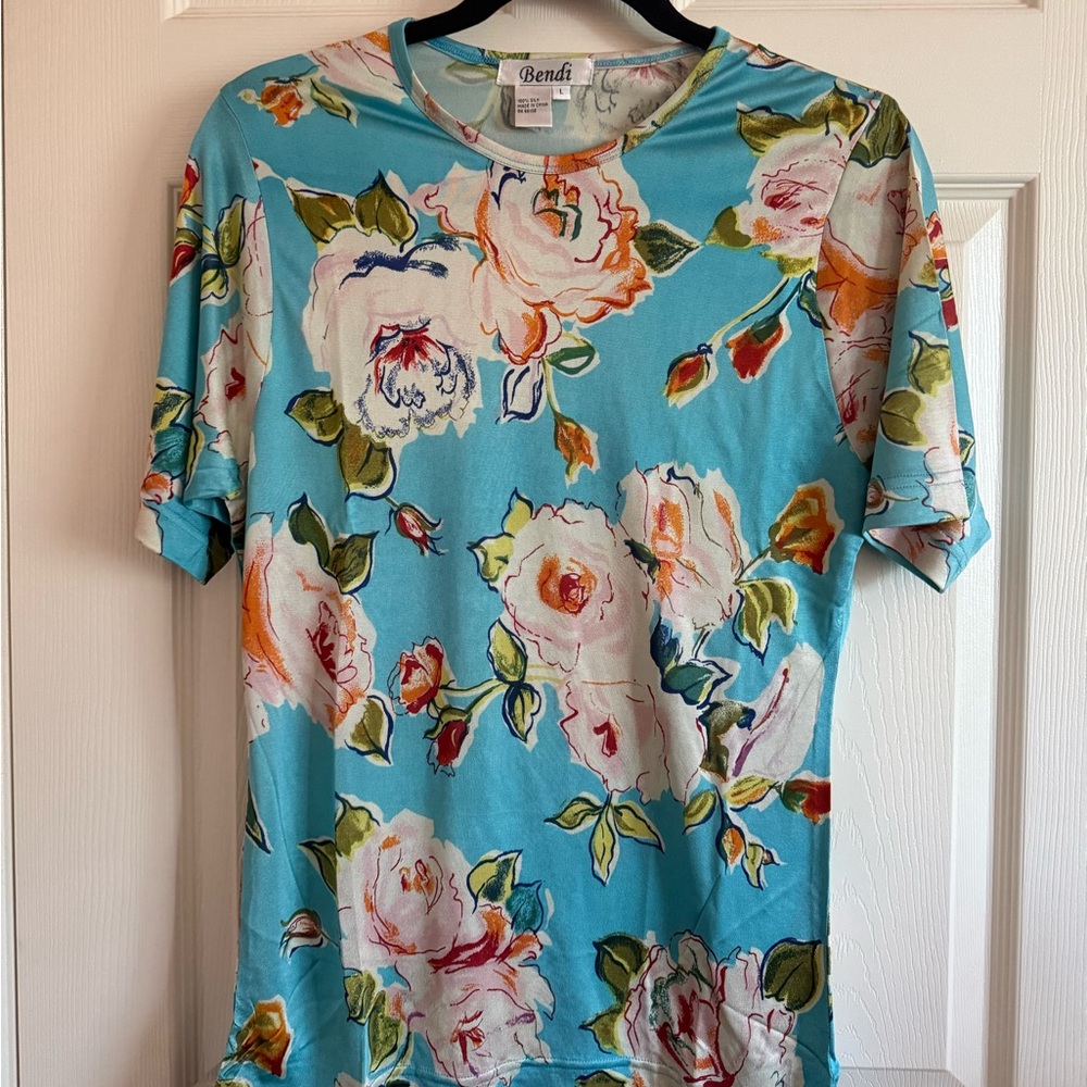 Women’s Floral 100% Silk Shirt Brand New | Size M & L available